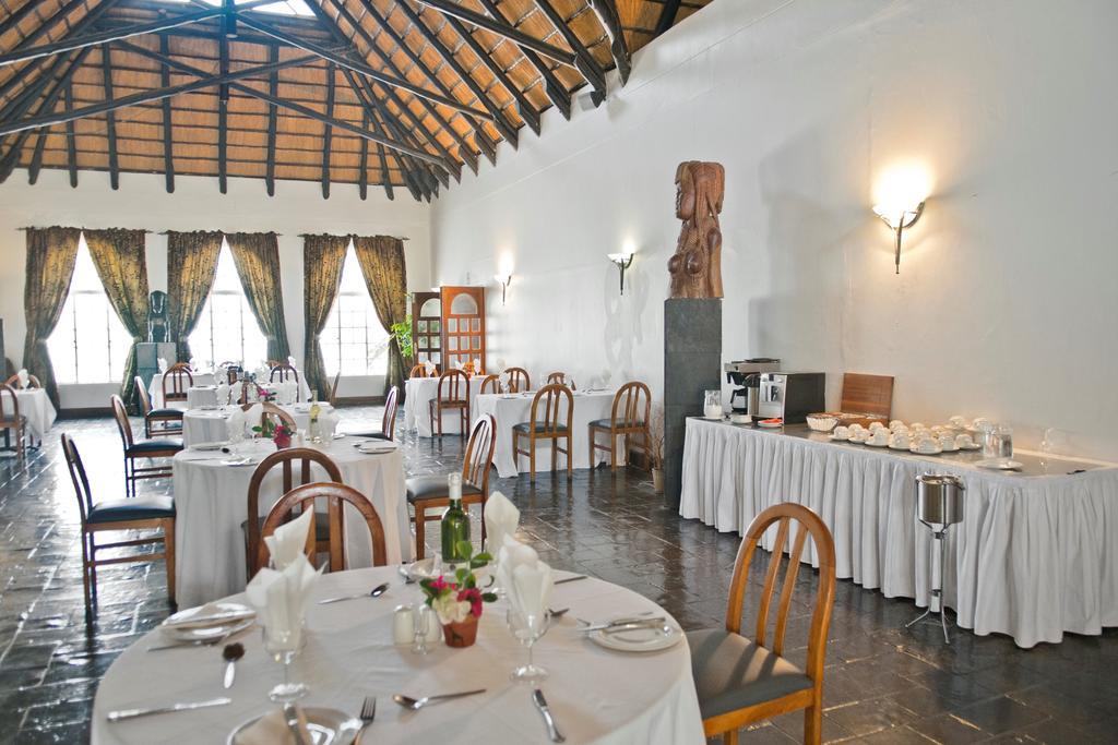 Hotel Oshakati Country Zewnętrze zdjęcie
