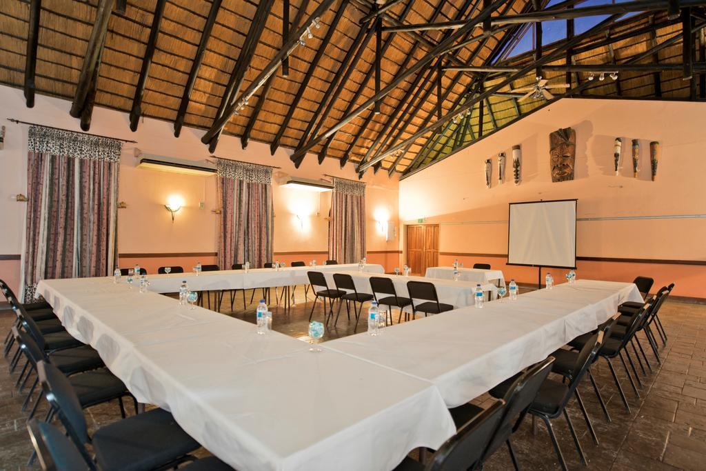 Hotel Oshakati Country Zewnętrze zdjęcie