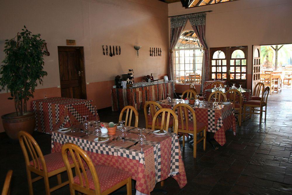 Hotel Oshakati Country Zewnętrze zdjęcie