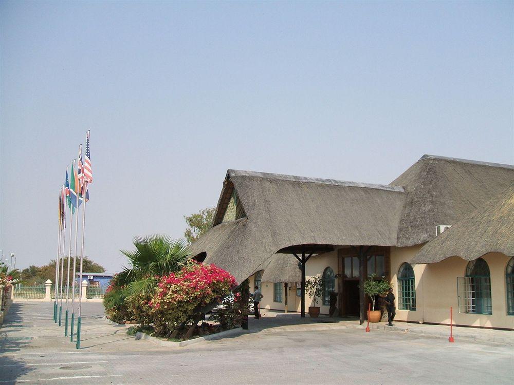 Hotel Oshakati Country Zewnętrze zdjęcie