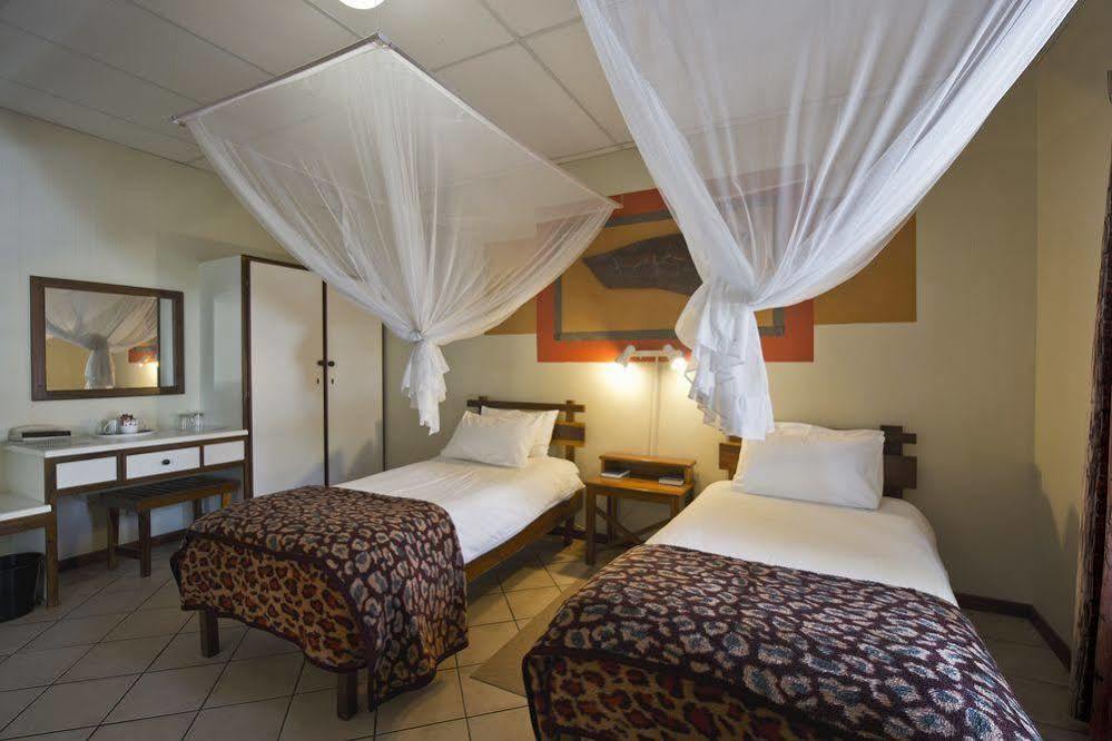 Hotel Oshakati Country Zewnętrze zdjęcie
